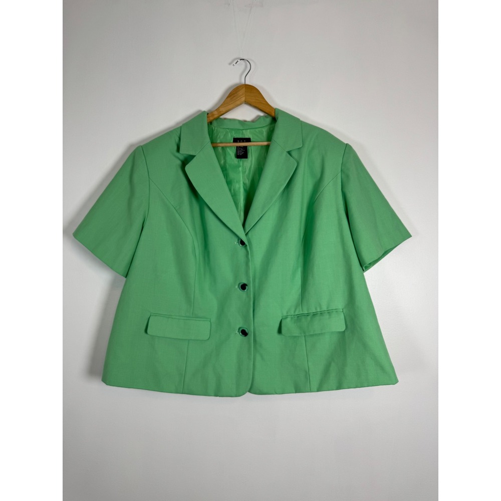 Professional R.Q.T. Woman Plus 24W Short Sleeve Blazer Green 3-Button Career Top